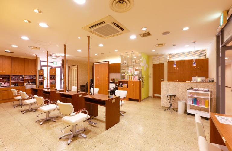 美容室に最適な業務用エアコン設置で快適空間を実現！