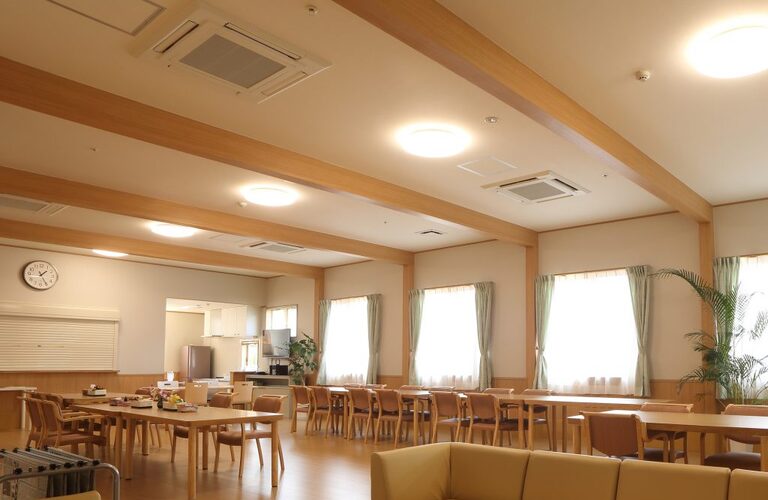 松原市の老人ホームのための最新エアコン交換工事で、より快適な暮らしをサポート！