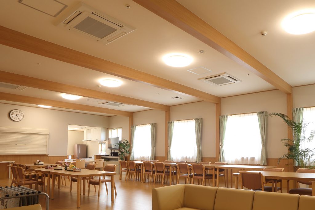 泉南市の老人ホームに最適なサービス