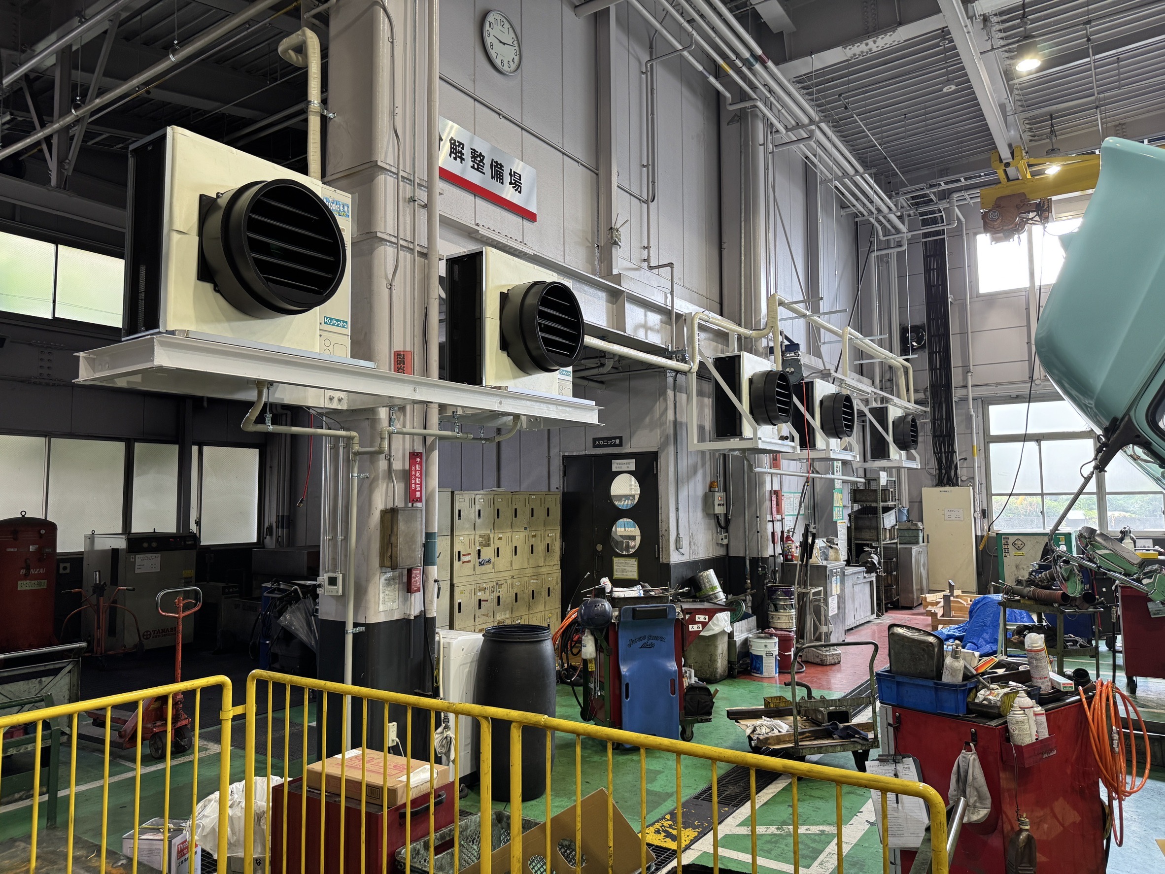 大阪府四条畷市で業務用エアコン移設はお任せ！