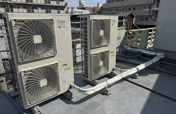 工場の空調を整え、生産性に差がつく職場へ。空調工事から取付けまで、AG設備が快適な環境づくりを支えます。